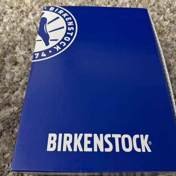 Birkenstock sandals men size 9 us. - Picture 2 of 11